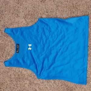 Under Armour top